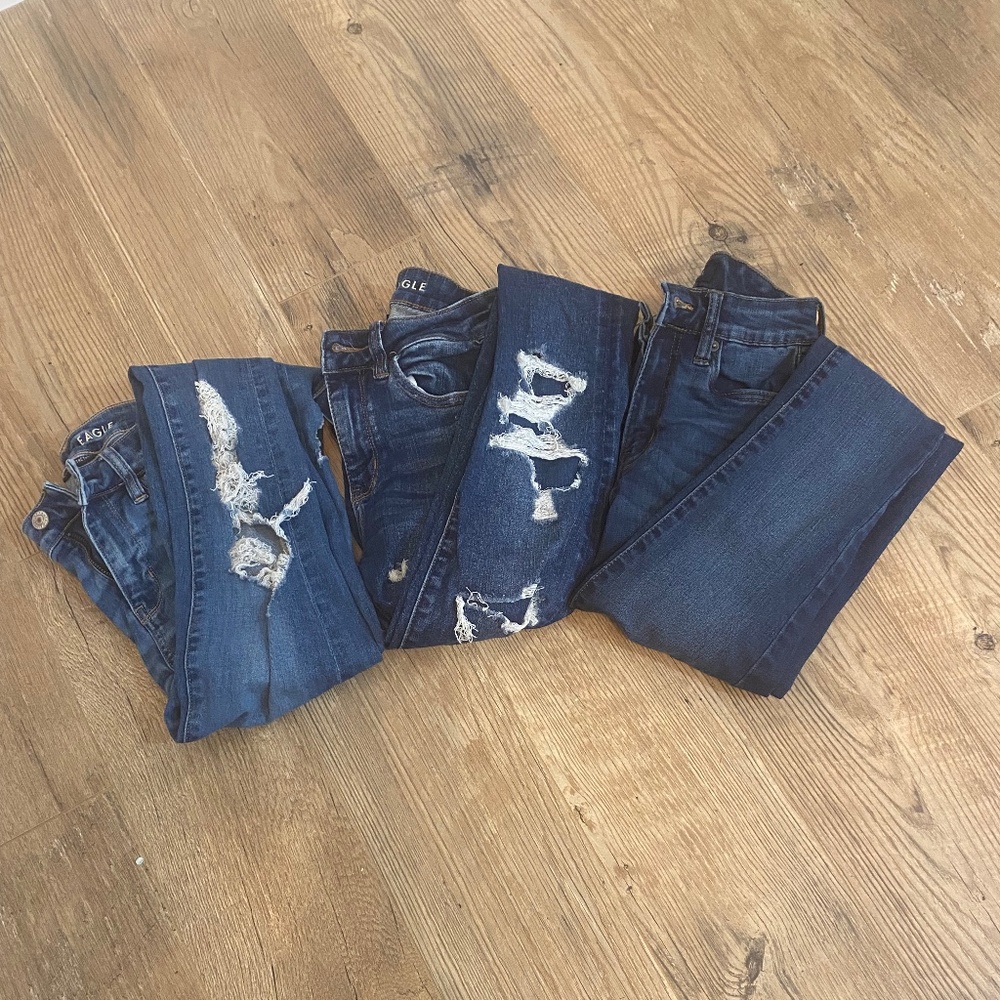 Lot of 3 American Eagle and Aeropostale Skinny Jeans